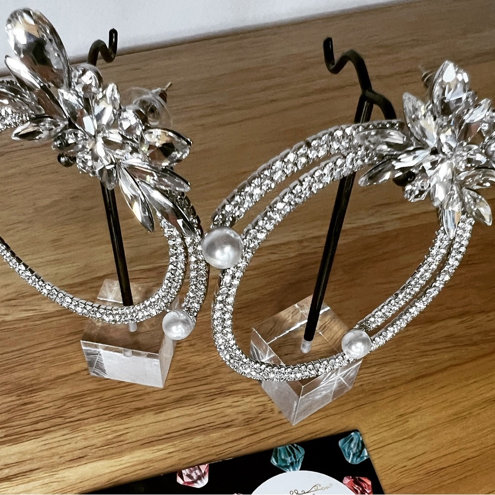 Blinged out Earrings✨